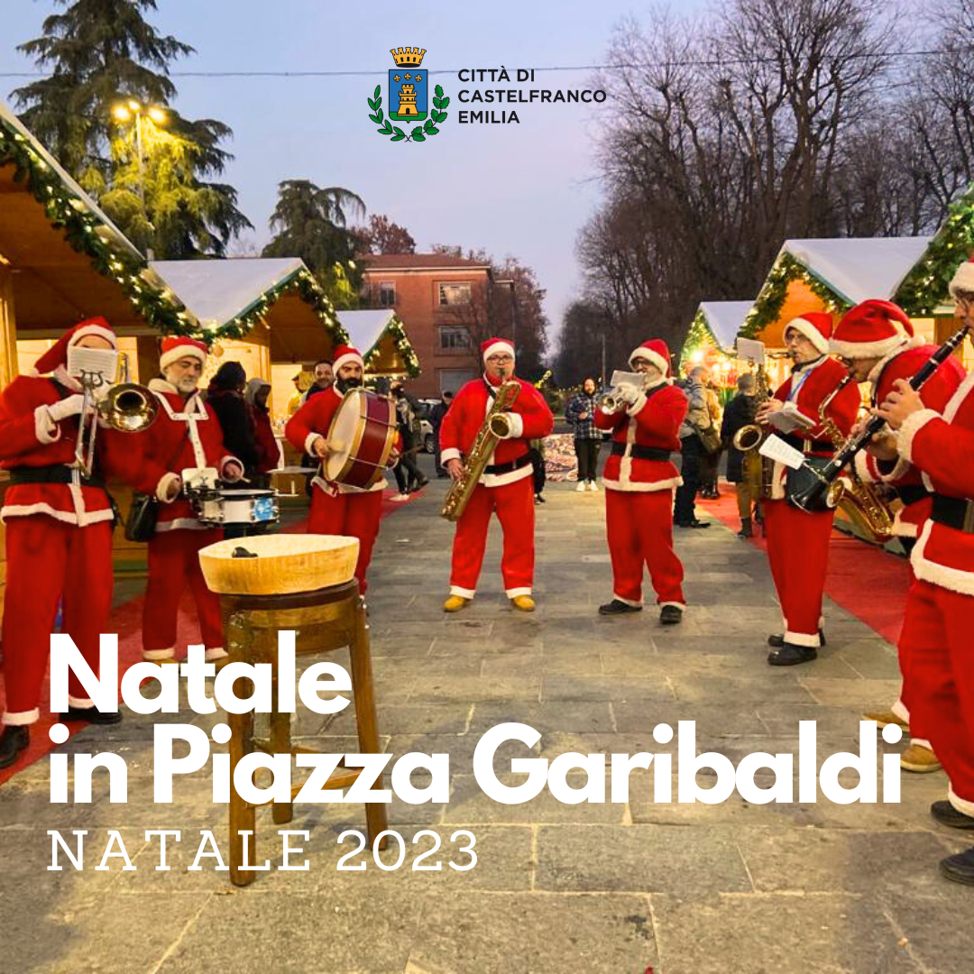 Mostra mercato Natale in piazza Garibaldi a Castelfranco Emilia foto 
